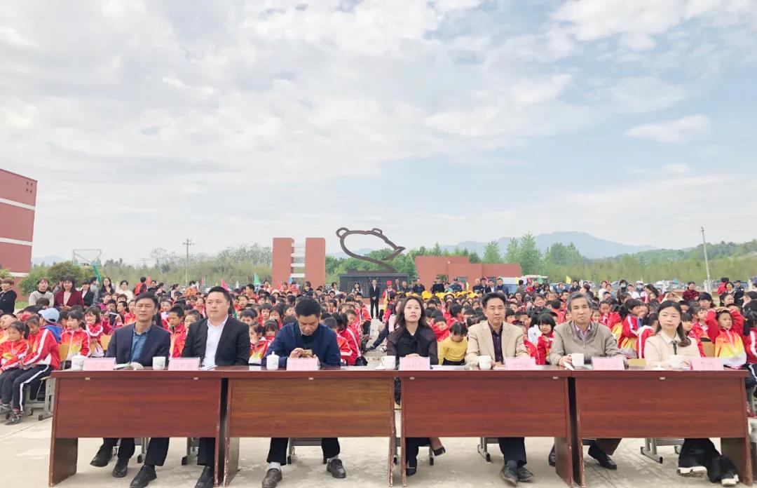 我会会员单位广德市杨滩镇中心小学成功举办第四届茶文化艺术节