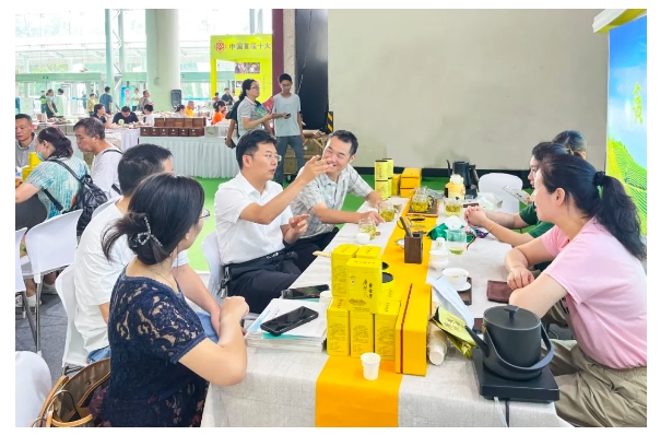 我会秘书长高超君组织广德市参加2024济南国际茶产业博览会